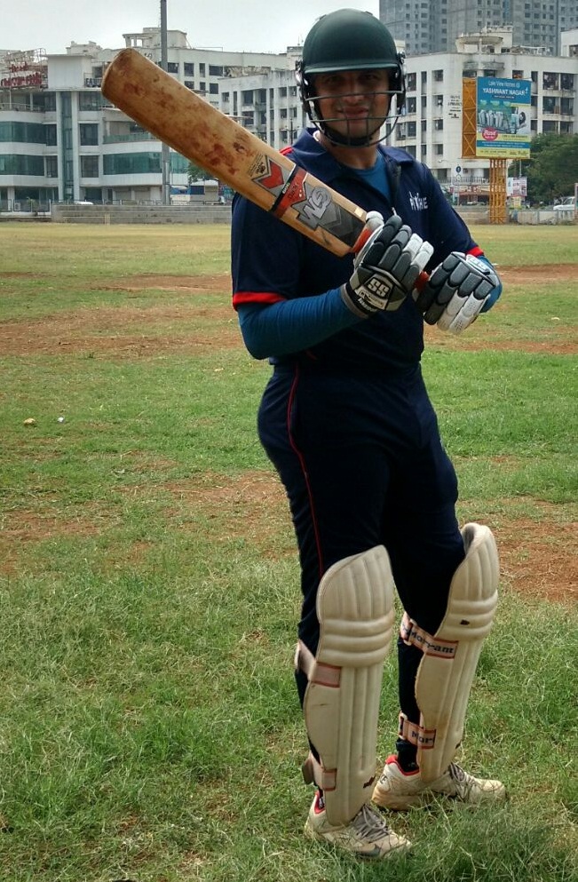 Rajesh Menon- Pitchers Team-44 runs in 32 balls (6 four & 2 Six) and 4 wkt