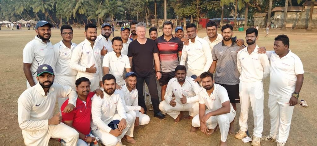 Mahindra Logistics Team with Austrailia former Cricketer and Captain Steve Waugh