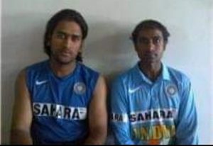 Virendra Vegda with MS Dhoni
